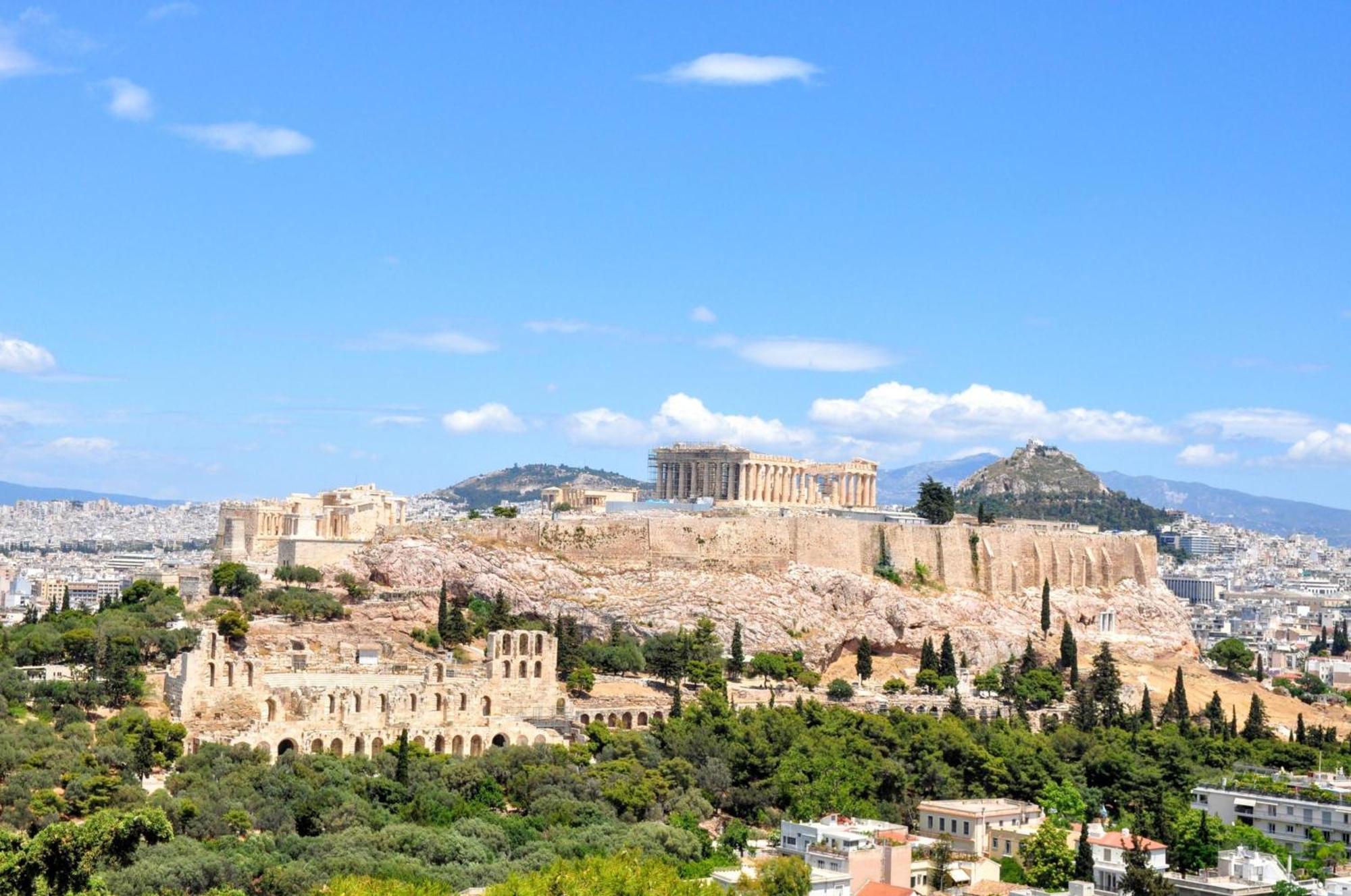 Elegant Apartment Under The Acropolis Атина Екстериор снимка