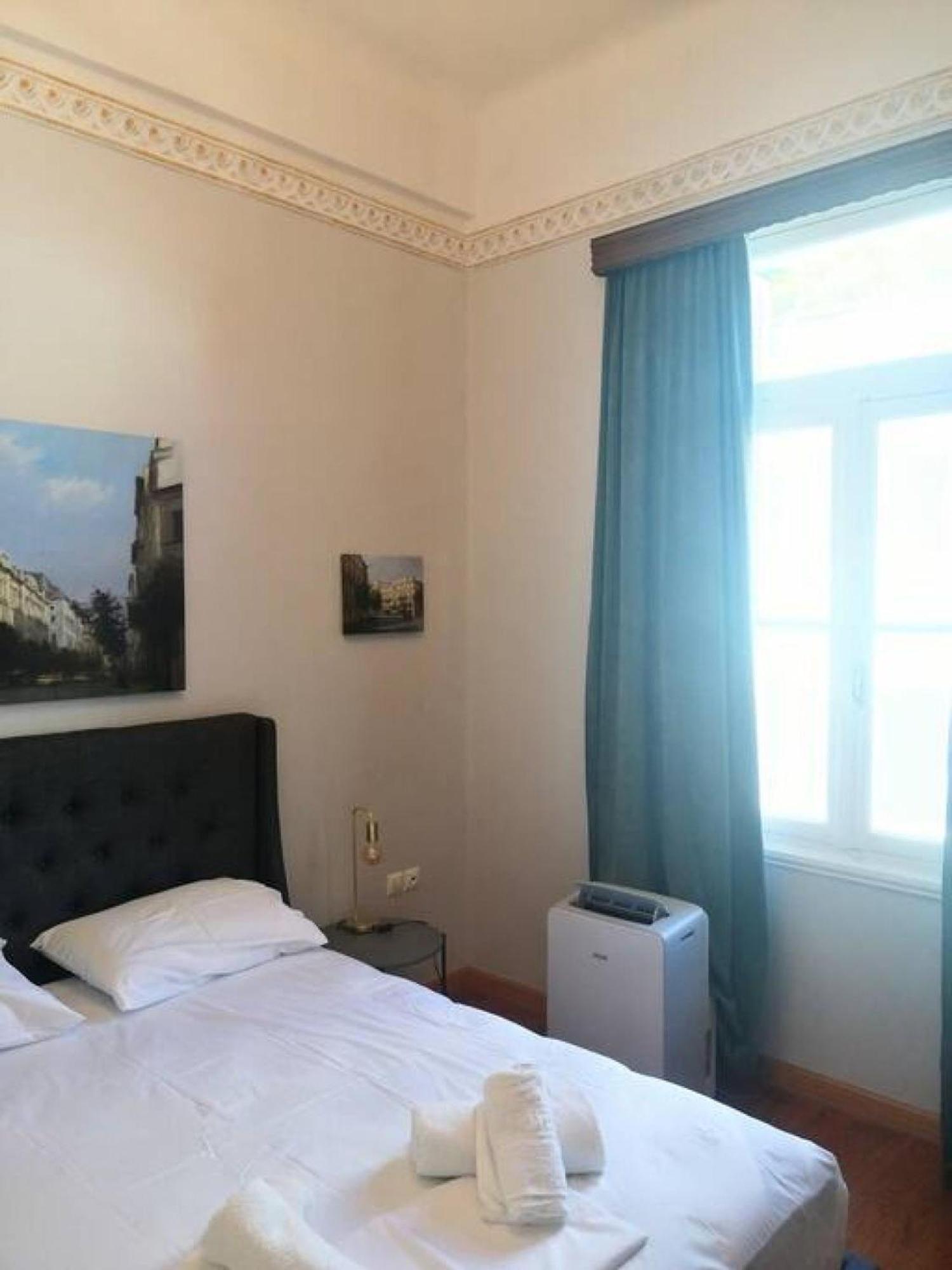 Elegant Apartment Under The Acropolis Атина Екстериор снимка