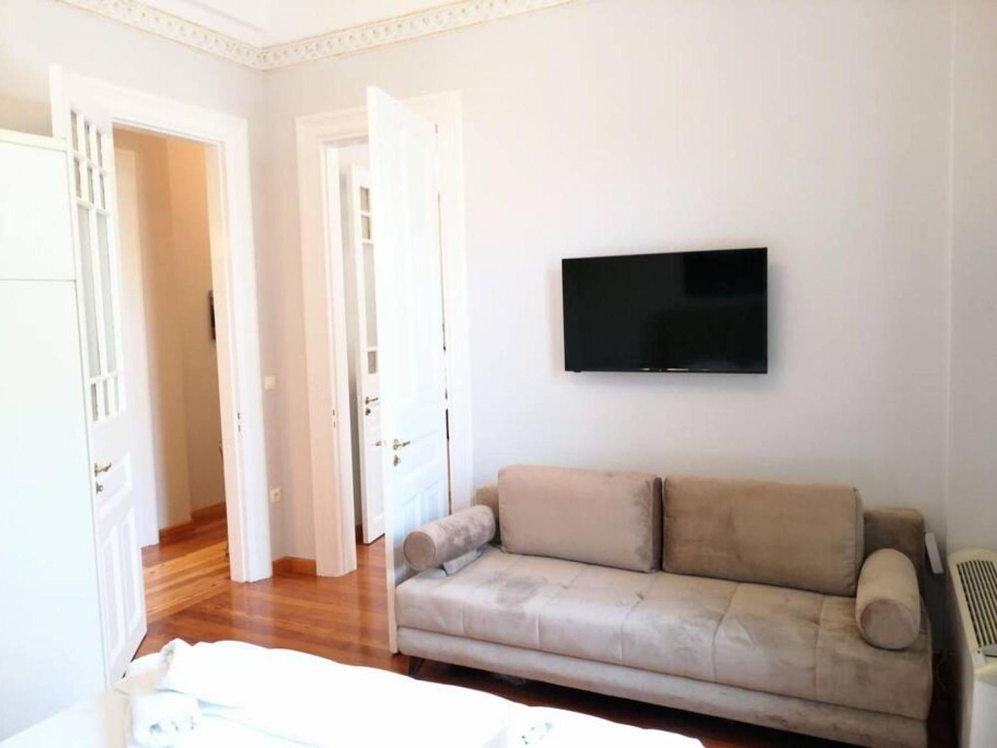 Elegant Apartment Under The Acropolis Атина Екстериор снимка